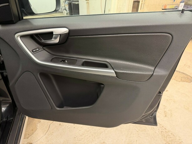 volvo-xc-60-diesel-2009-big-8