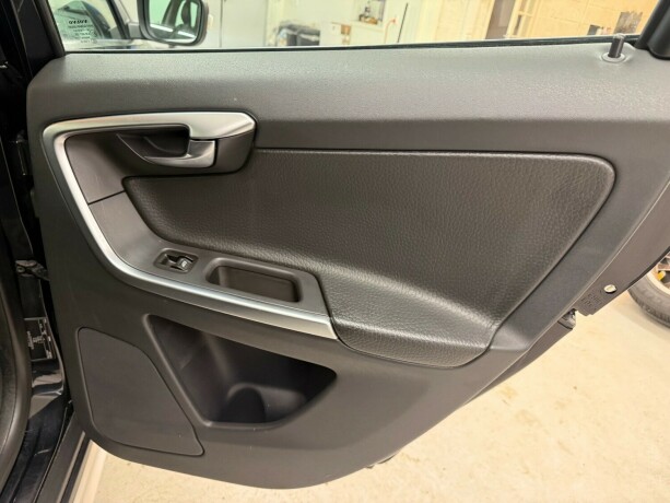 volvo-xc-60-diesel-2009-big-11