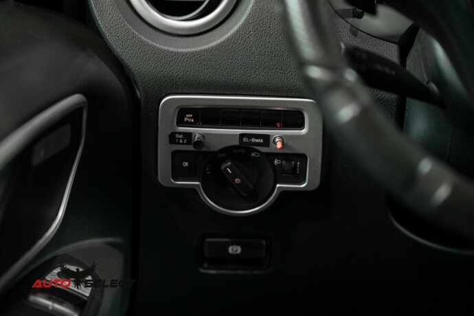 mercedes-benz-vito-diesel-2015-big-23