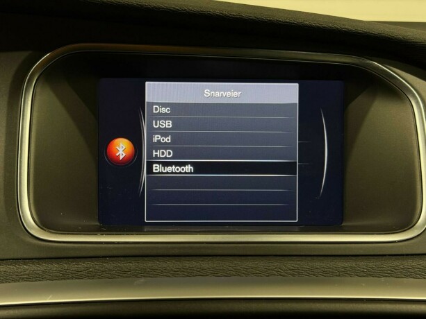 volvo-v40-diesel-2019-big-22