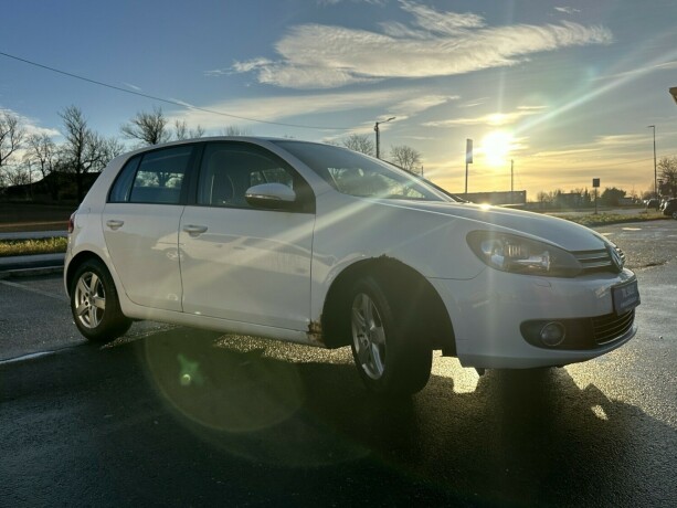 volkswagen-golf-bensin-2010-big-2