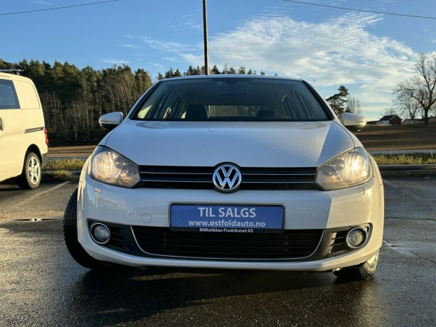 volkswagen-golf-bensin-2010-big-1