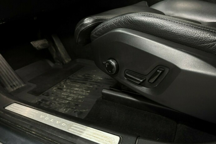 volvo-xc-60-elektrisitetbensin-2019-big-22