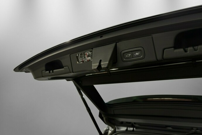 volvo-xc-60-elektrisitetbensin-2019-big-9