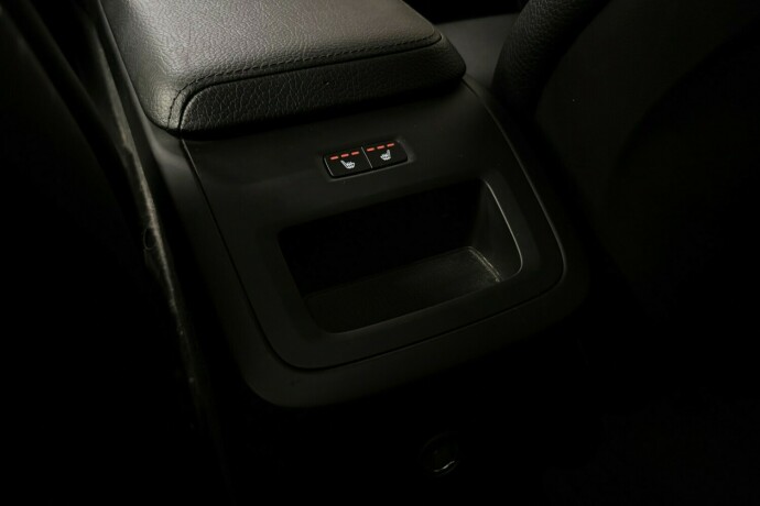 volvo-xc-60-elektrisitetbensin-2019-big-11