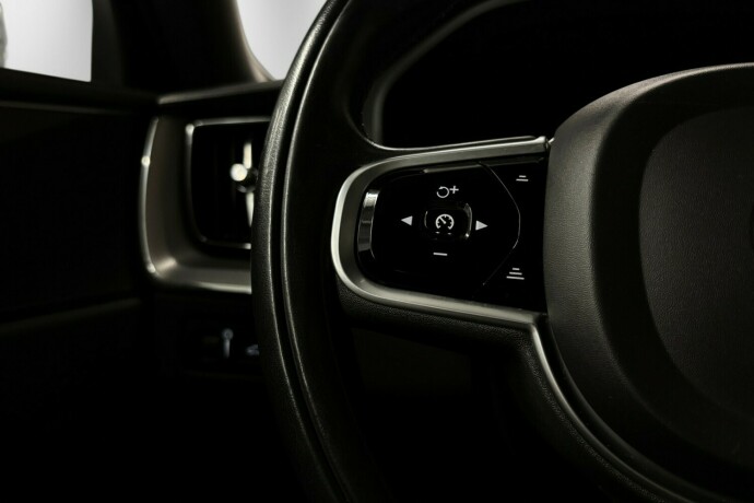 volvo-xc-60-elektrisitetbensin-2019-big-15