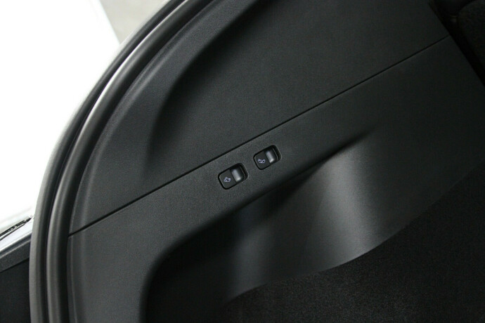 tesla-model-y-elektrisitet-2021-big-30