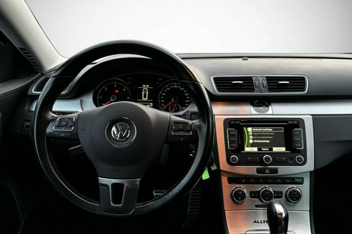 volkswagen-passat-alltrack-diesel-2014-big-27
