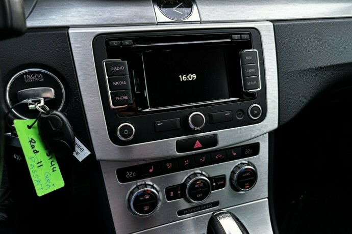 volkswagen-passat-alltrack-diesel-2014-big-17