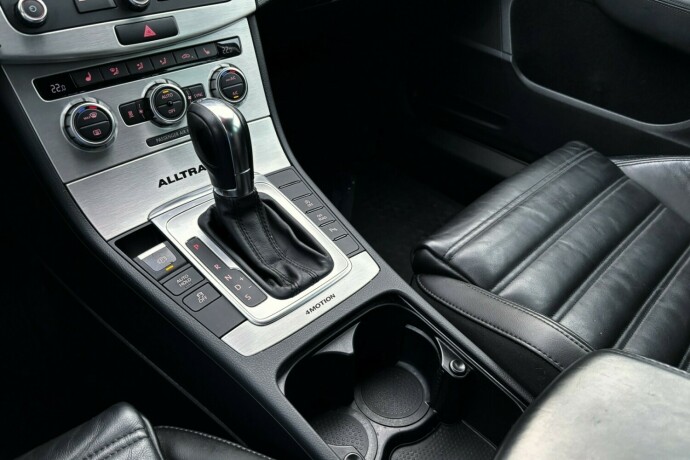 volkswagen-passat-alltrack-diesel-2014-big-13