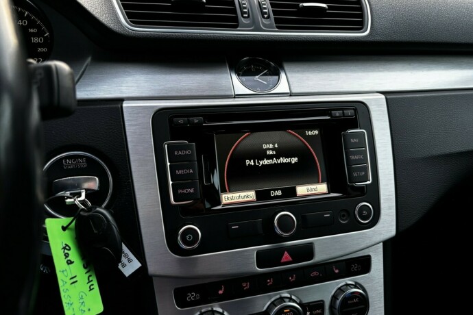 volkswagen-passat-alltrack-diesel-2014-big-18