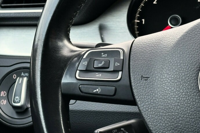 volkswagen-passat-alltrack-diesel-2014-big-28