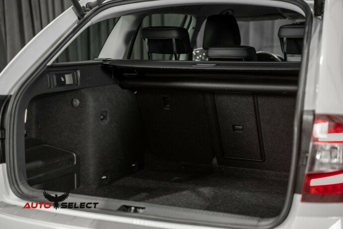 skoda-octavia-scout-diesel-2020-big-10