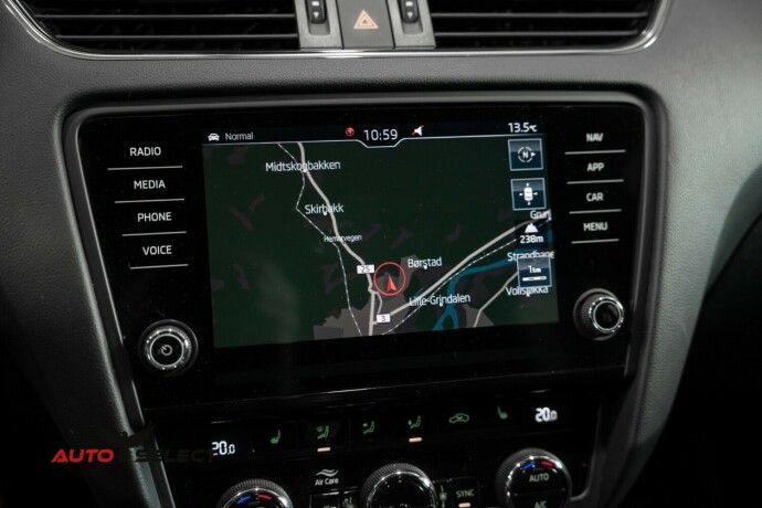 skoda-octavia-scout-diesel-2020-big-36