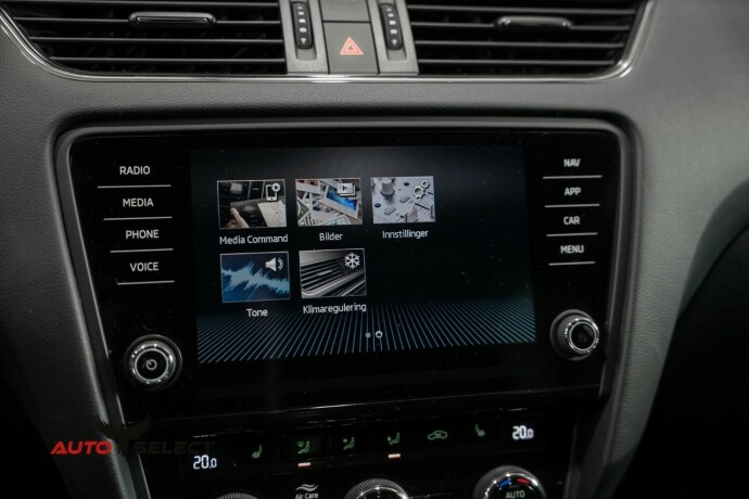 skoda-octavia-scout-diesel-2020-big-39