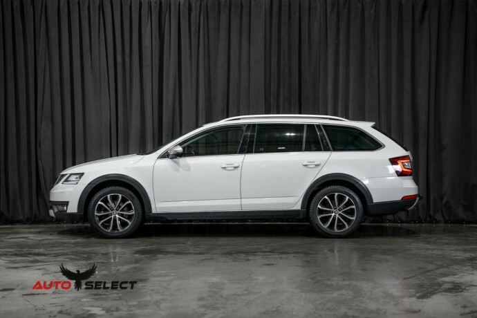 skoda-octavia-scout-diesel-2020-big-7