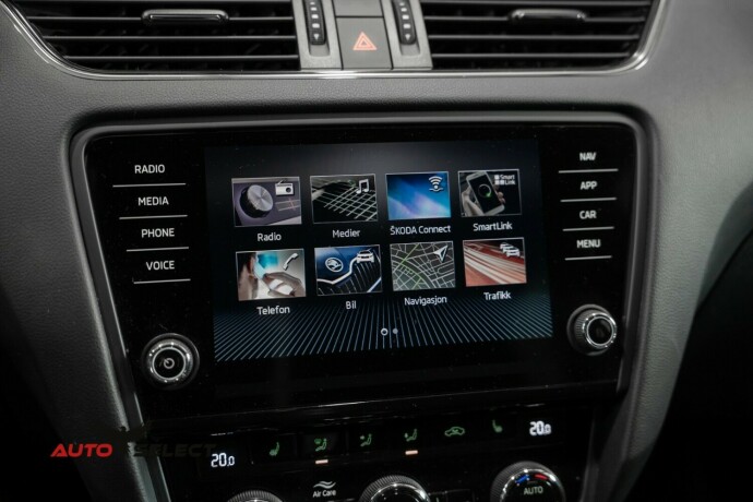 skoda-octavia-scout-diesel-2020-big-38