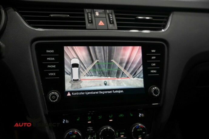 skoda-octavia-scout-diesel-2020-big-46