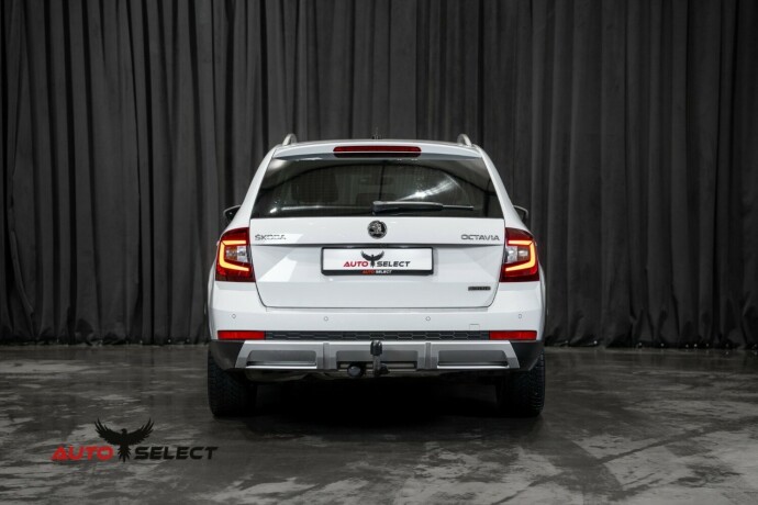 skoda-octavia-scout-diesel-2020-big-8