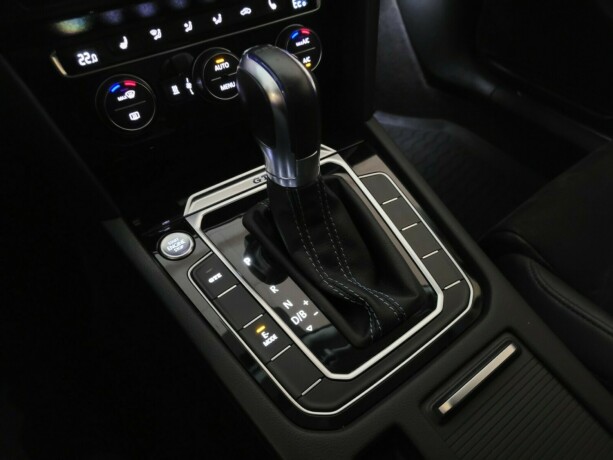 volkswagen-passat-elektrisitetbensin-2018-big-22