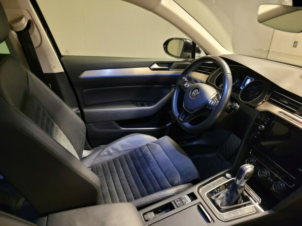 volkswagen-passat-elektrisitetbensin-2018-big-14