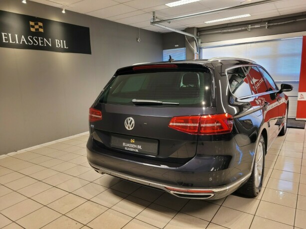 volkswagen-passat-elektrisitetbensin-2018-big-6