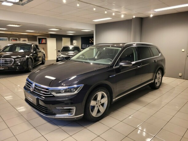 volkswagen-passat-elektrisitetbensin-2018-big-8