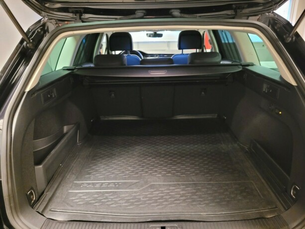 volkswagen-passat-elektrisitetbensin-2018-big-17