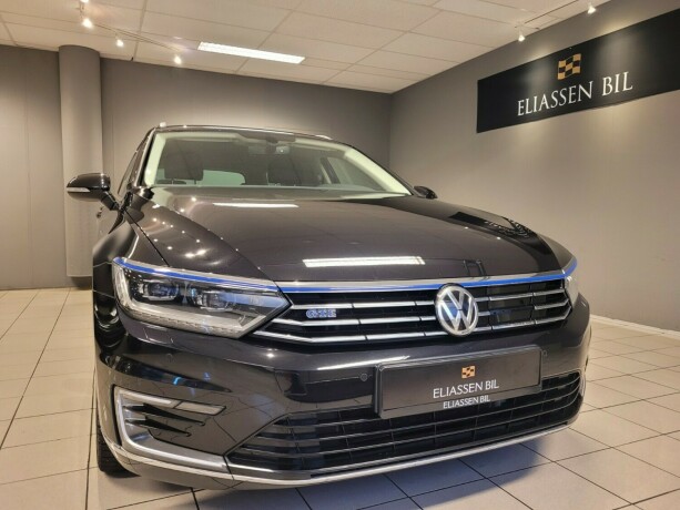 volkswagen-passat-elektrisitetbensin-2018-big-9