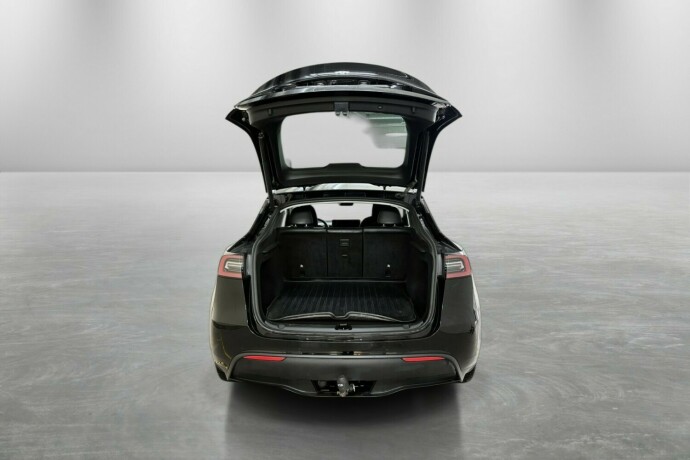 tesla-model-y-elektrisitet-2022-big-32