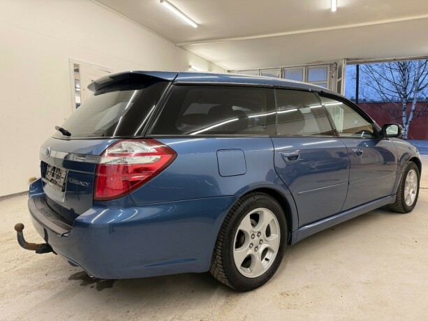 subaru-legacy-bensin-2007-big-4