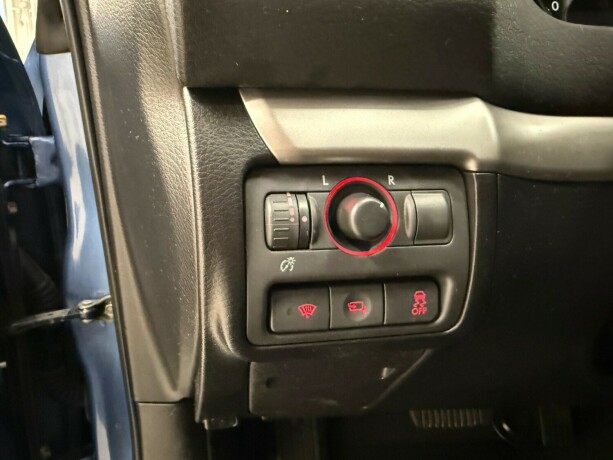 subaru-legacy-bensin-2007-big-15