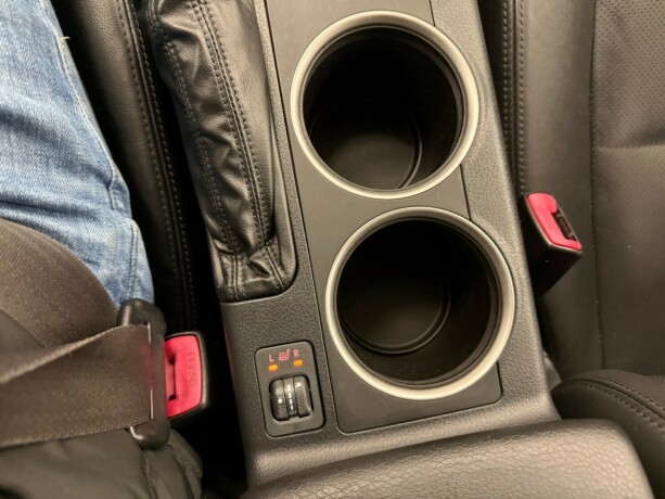 subaru-legacy-bensin-2007-big-17