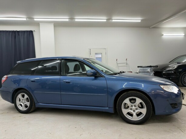 subaru-legacy-bensin-2007-big-5