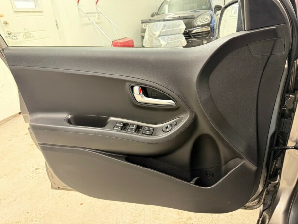 kia-picanto-bensin-2012-big-22