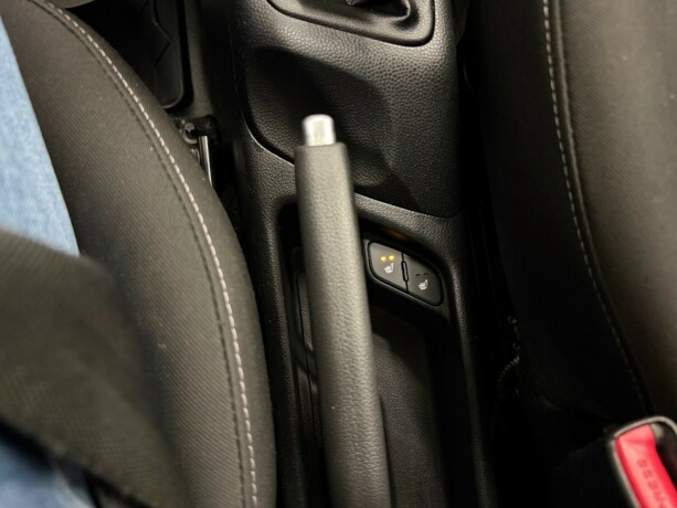 kia-picanto-bensin-2012-big-14