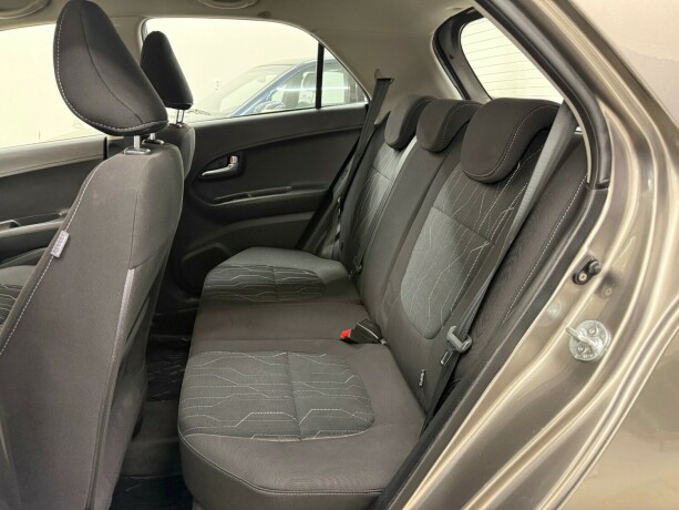 kia-picanto-bensin-2012-big-21