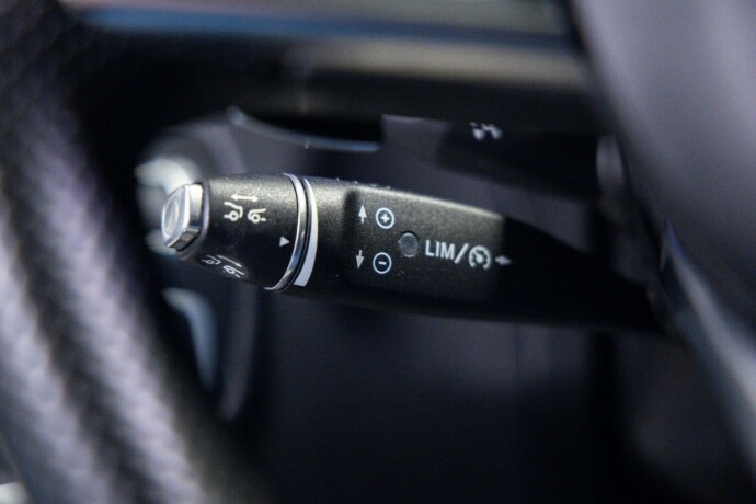 mercedes-benz-glc-elektrisitetbensin-2017-big-23