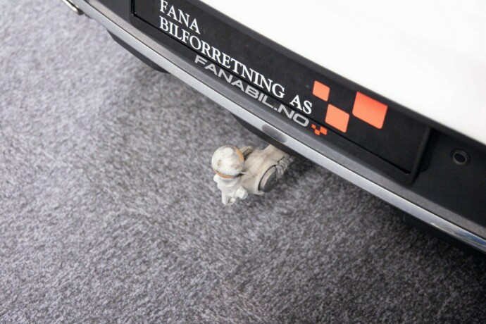 mercedes-benz-glc-elektrisitetbensin-2017-big-5