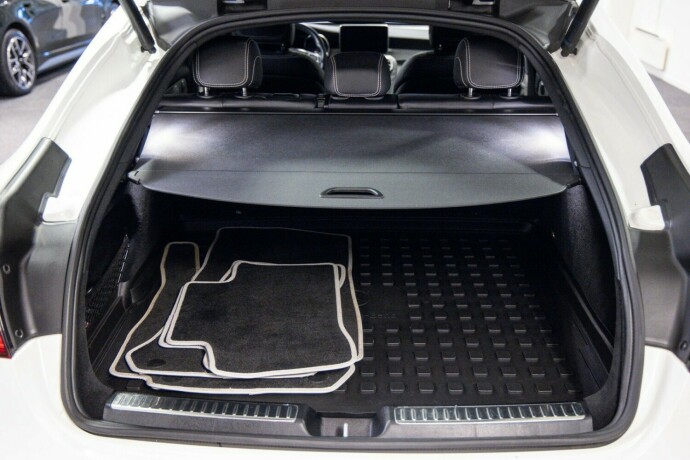 mercedes-benz-glc-elektrisitetbensin-2017-big-8