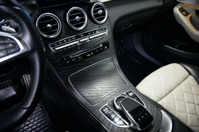 mercedes-benz-glc-elektrisitetbensin-2017-big-15