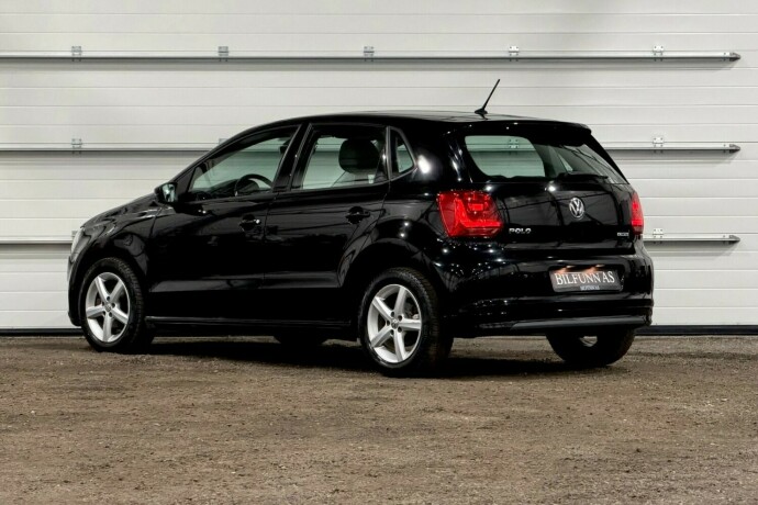 volkswagen-polo-bensin-2017-big-3