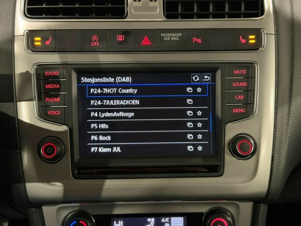 volkswagen-polo-bensin-2017-big-18