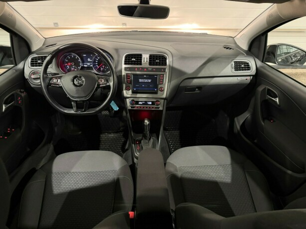 volkswagen-polo-bensin-2017-big-13