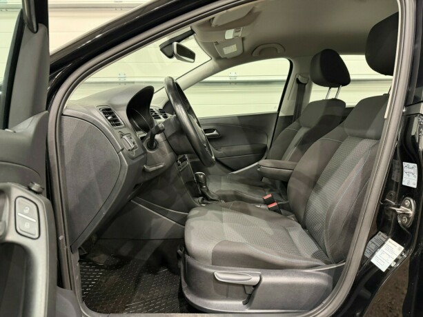 volkswagen-polo-bensin-2017-big-7