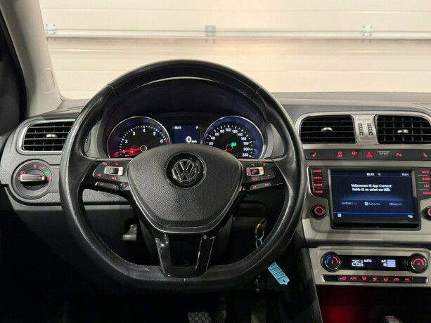 volkswagen-polo-bensin-2017-big-14