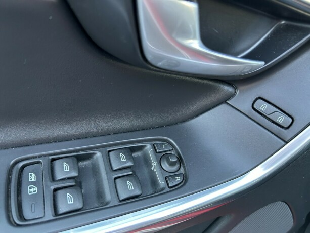 volvo-xc-60-diesel-2013-big-18