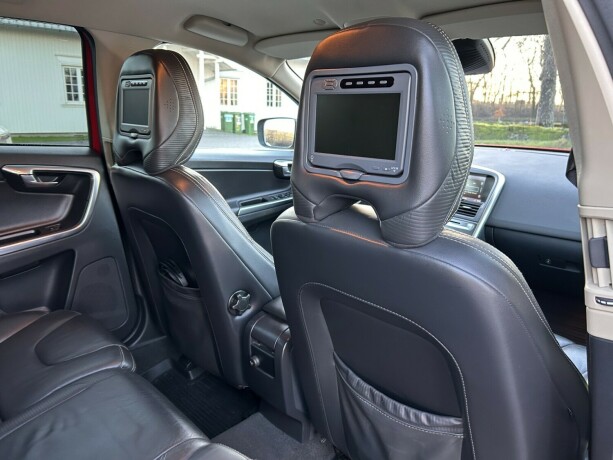 volvo-xc-60-diesel-2013-big-13