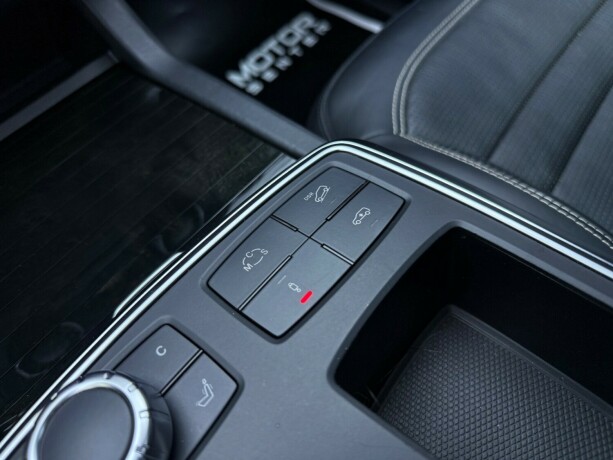 mercedes-benz-gl-bensin-2014-big-26