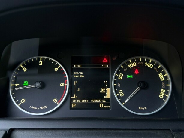 land-rover-discovery-diesel-2015-big-14